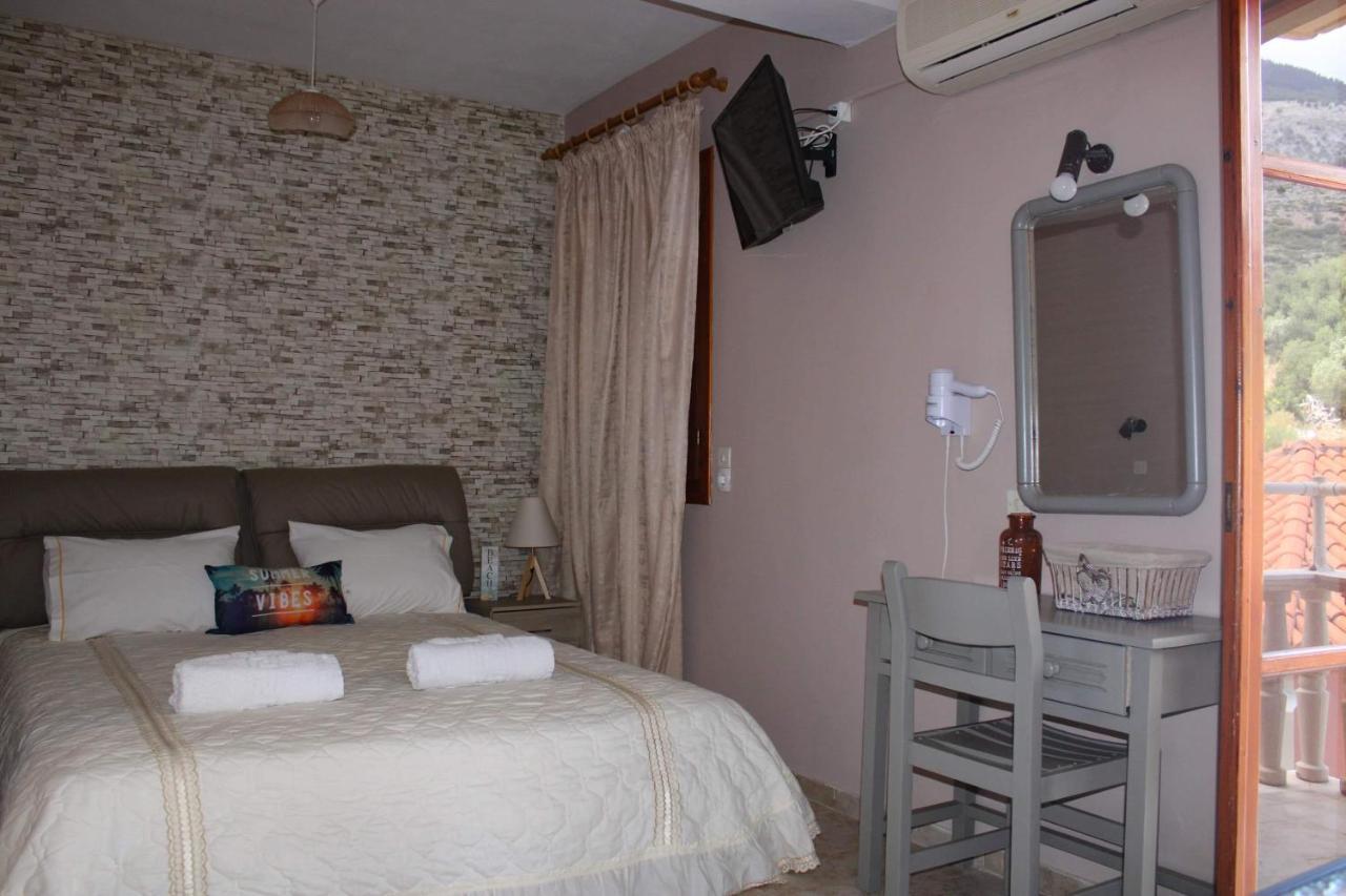 Marinos Studios At Lourdata Village מראה חיצוני תמונה