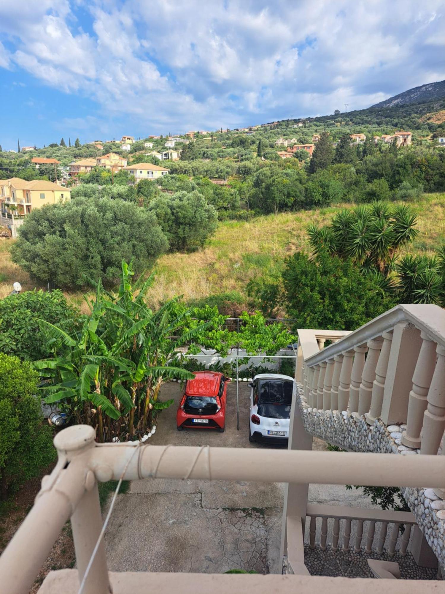 Marinos Studios At Lourdata Village מראה חיצוני תמונה