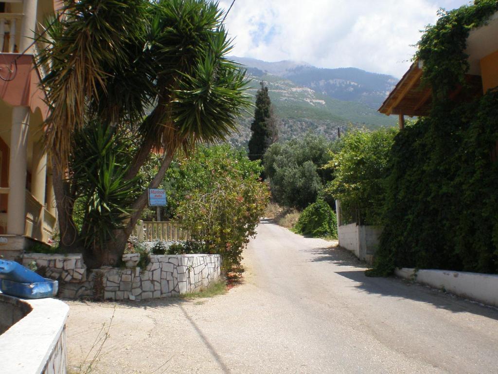 Marinos Studios At Lourdata Village מראה חיצוני תמונה