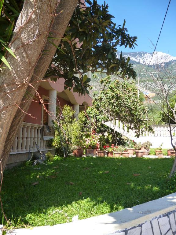 Marinos Studios At Lourdata Village מראה חיצוני תמונה